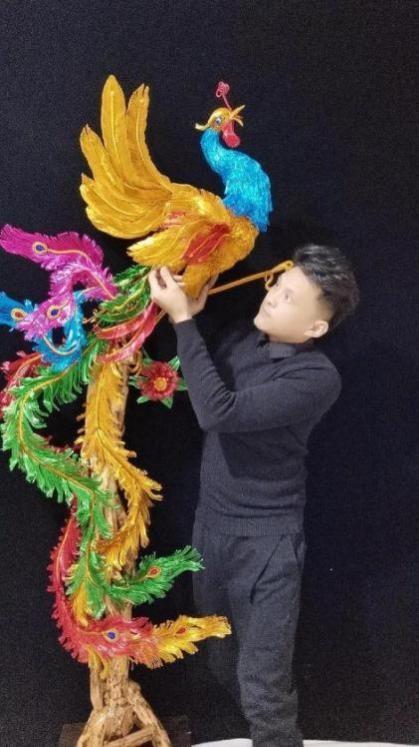 我在北京摆地摊,卖编织工艺品,被一老板相中,代理销售,赚麻了